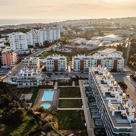 Dream - Pool, Balcony & Bbq