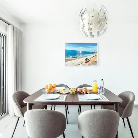 דירה Dream - Pool, Balcony & Bbq