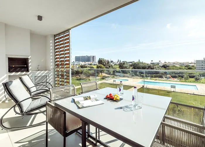 Dream - Pool, Balcony & Bbq アパート *