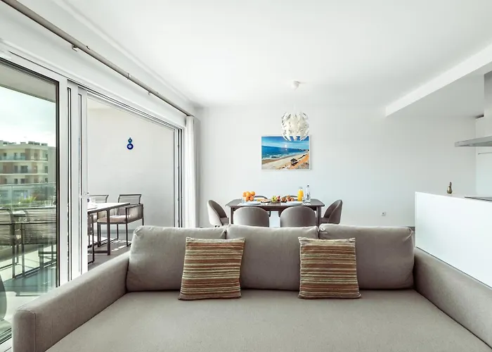 Dream - Pool, Balcony & Bbq *