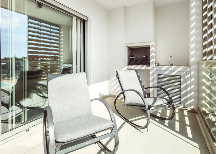 Dream - Pool, Balcony & Bbq *