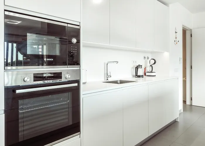 Dream - Pool, Balcony & Bbq