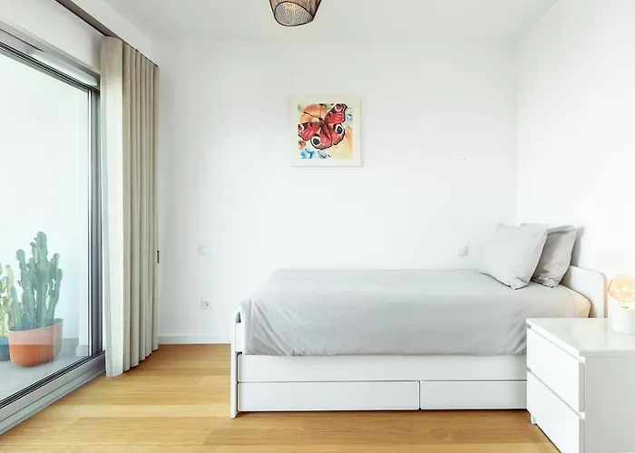 Dream Pool, Balcony & Bbq Apartman