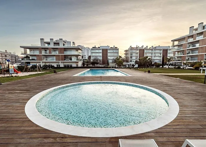 Dream Pool, Balcony & Bbq